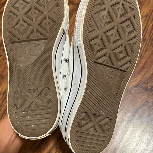 Converse - Picture 3 of 4